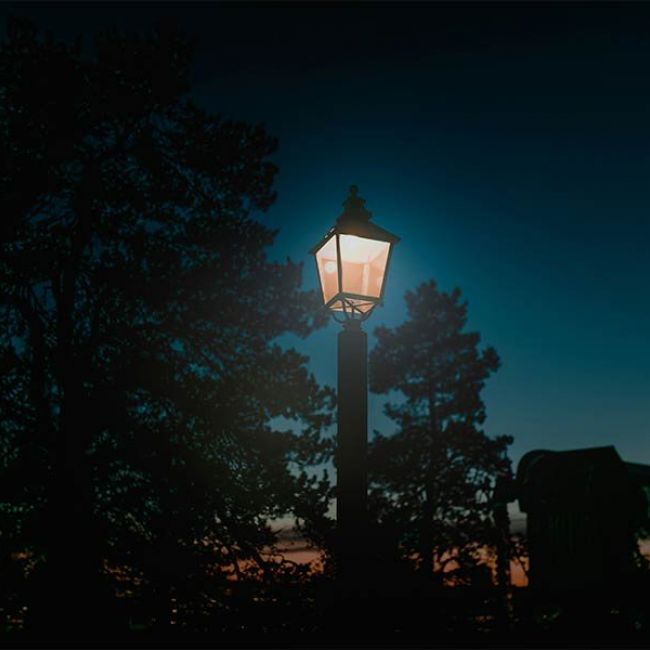 Luminarias de iluminación exterior en Ponferrada